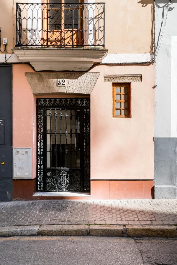 Alameda Suites Apartments Seville Exterior photo